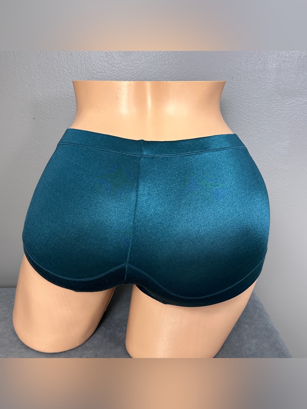 Maidenform Shiny Teal High-Waist Hipster Panties Size 5 Second Skin Satin 40774
